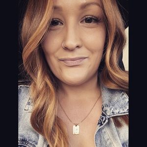 Meet your Posher, Tory